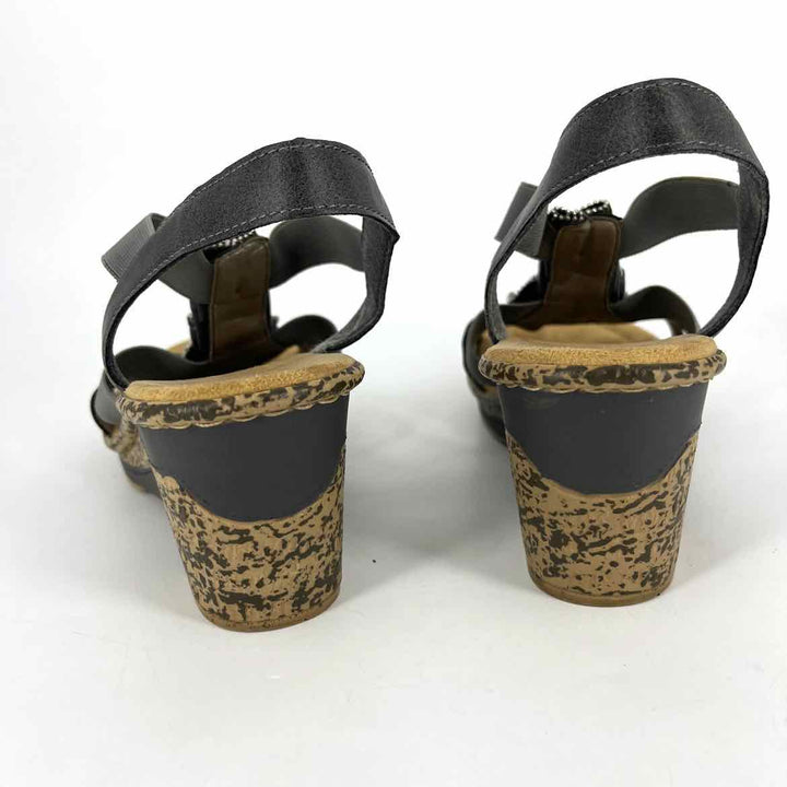 Shoe Size 38 Gray Sandals