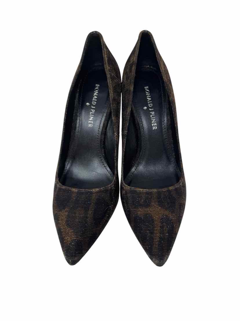 Shoe Size 7 DONALD PLINER Tan Leather Pumps