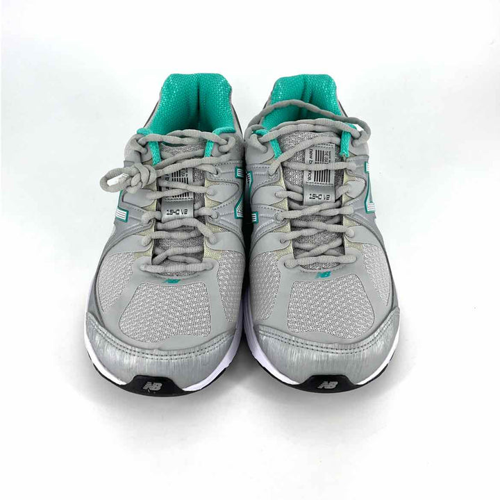 Shoe Size 8 New Balance Gray Knit Sneakers