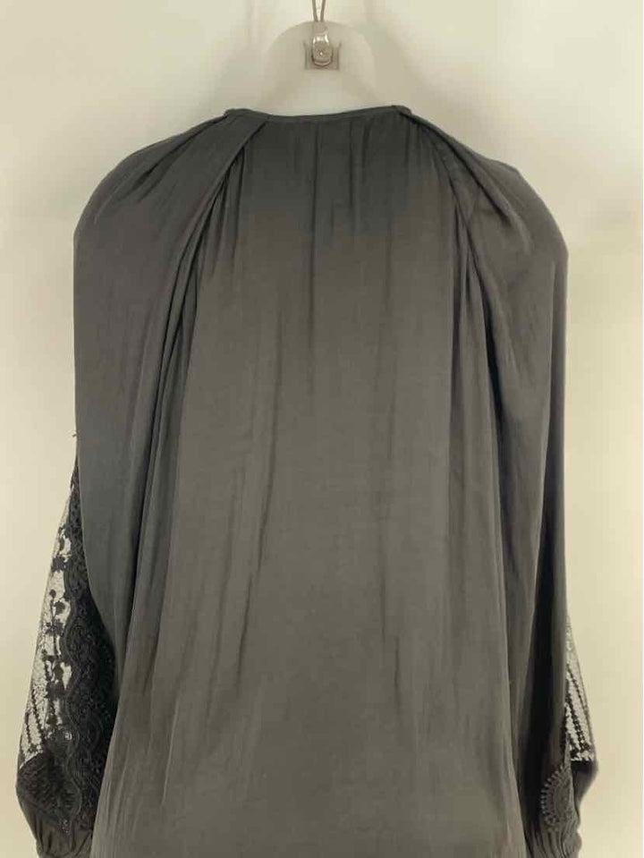 Size S CURRENT AIR Black Shirt