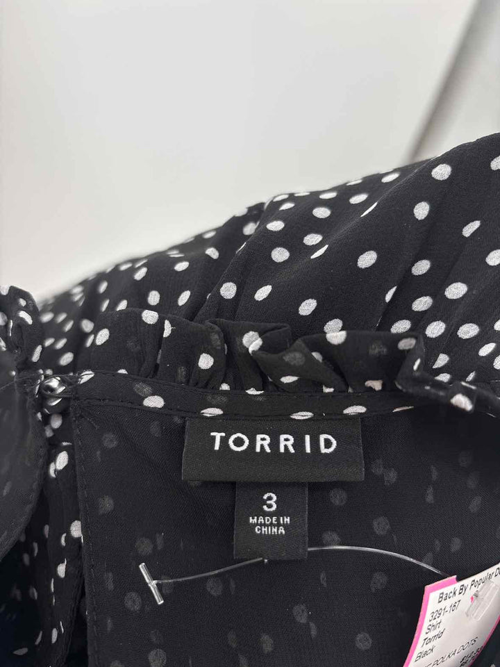 Size 3X Torrid Black Shirt