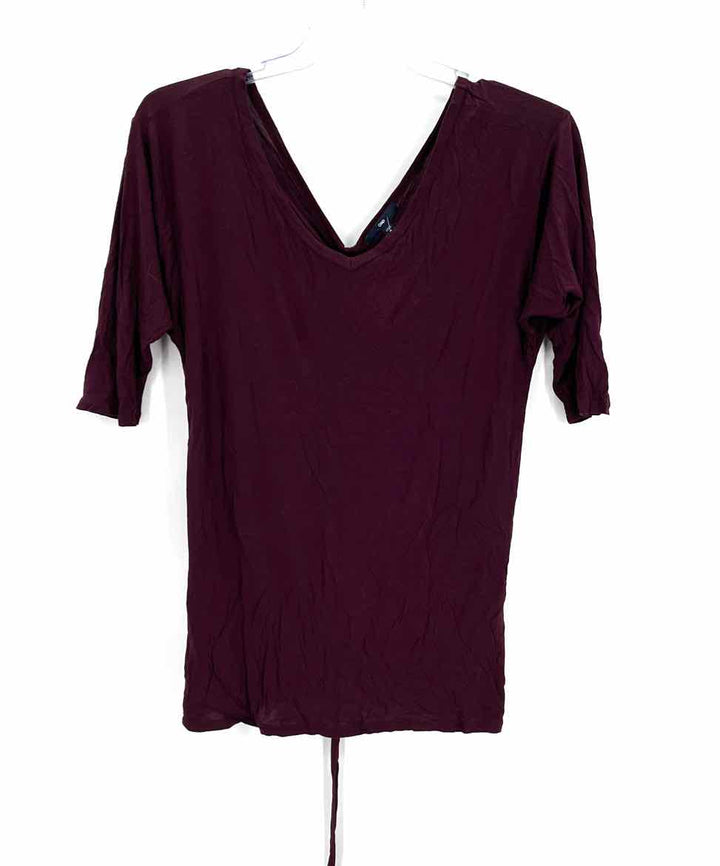 Size M GAP Burgundy Shirt