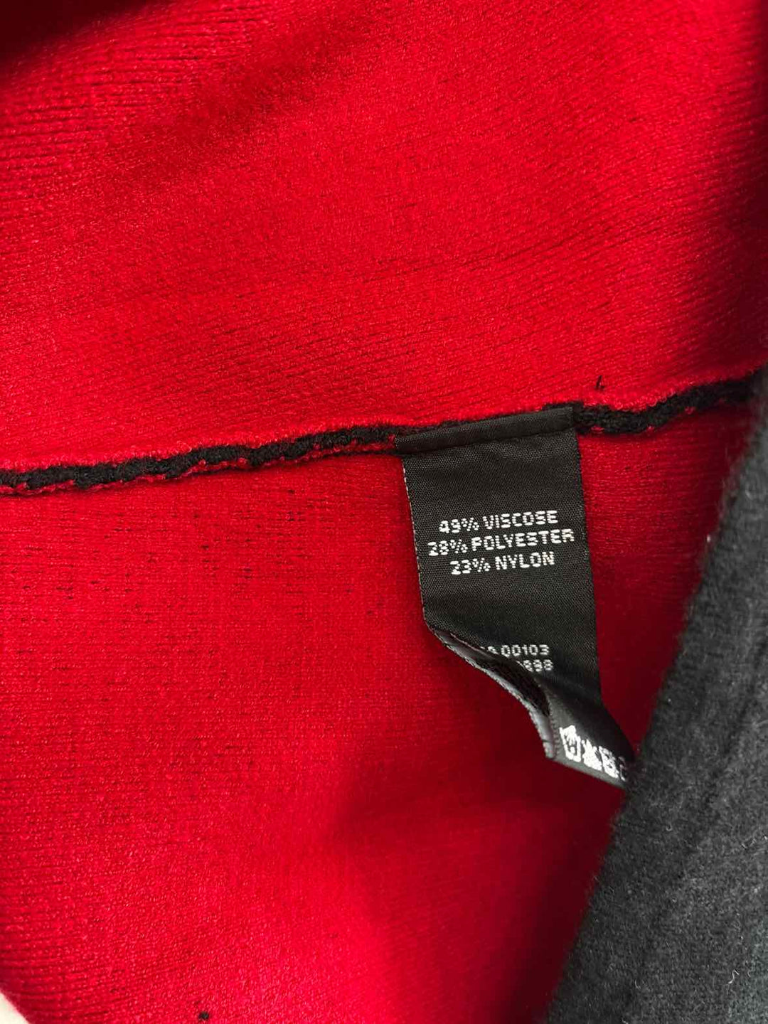 Size L Black Sweater