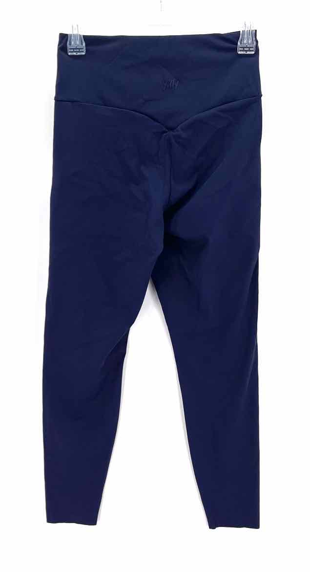 Size M Navy Pants