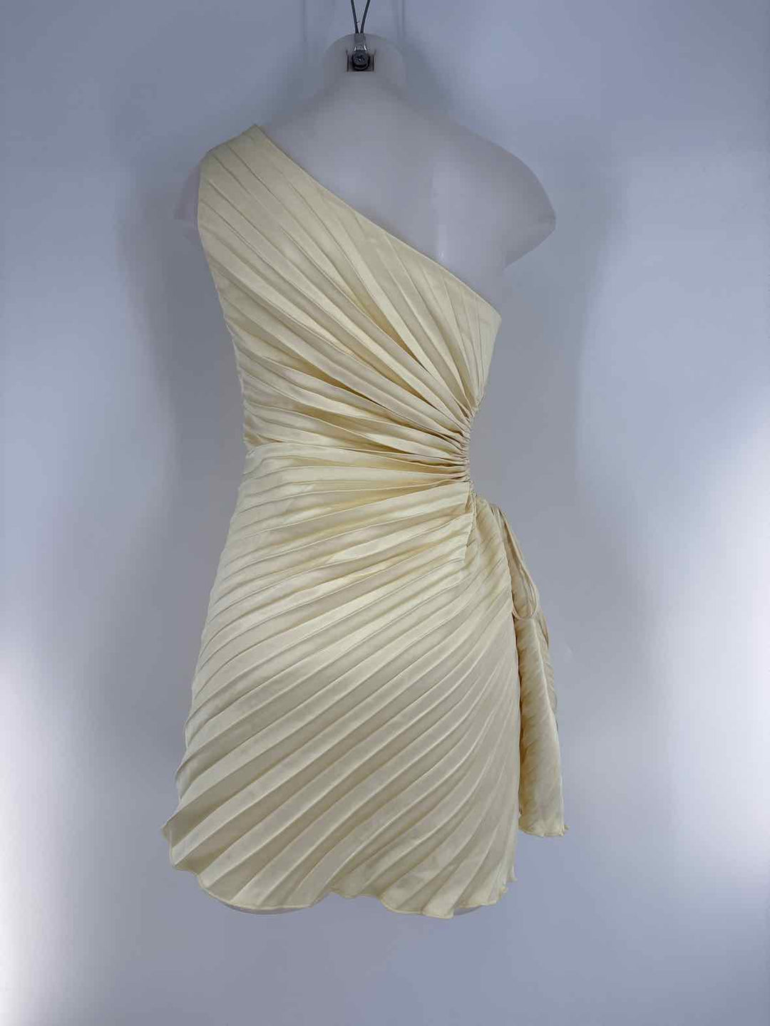 Size M Yellow Dress
