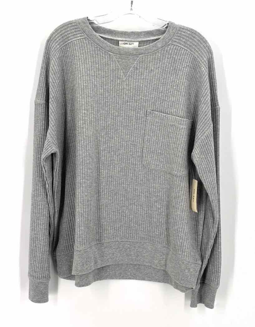 Size XL ON 34TH Gray Thermal Knit Shirt