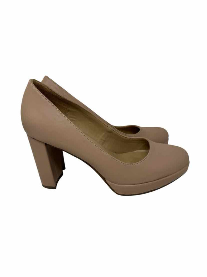 Shoe Size 7.5 Naturalizer Beige Heels