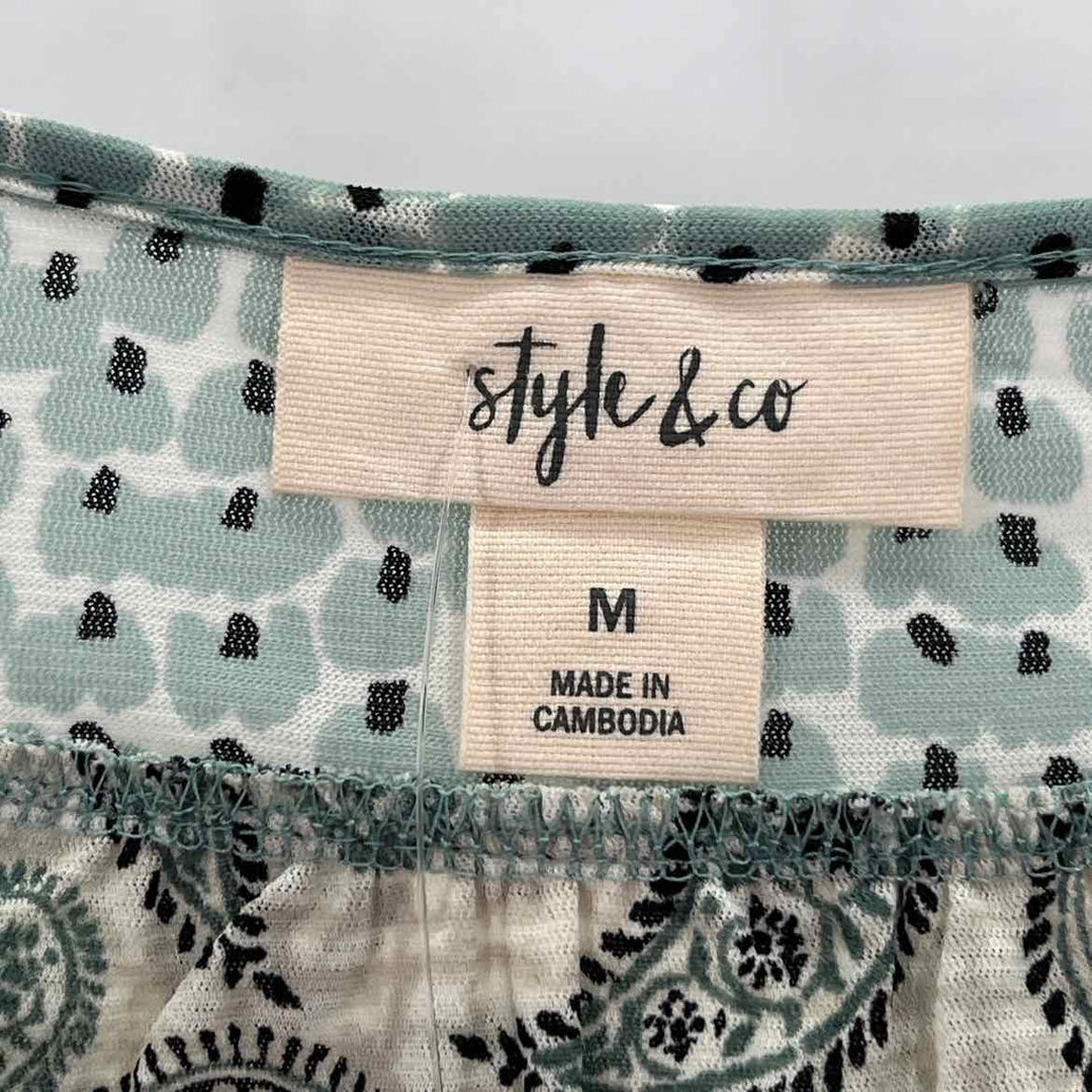 Size M Style & Co Multi-Color Knit Shirt