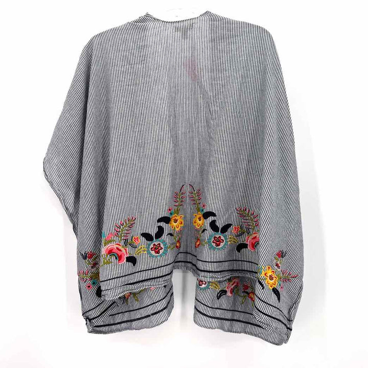 Size One Size LOFT Gray Shirt