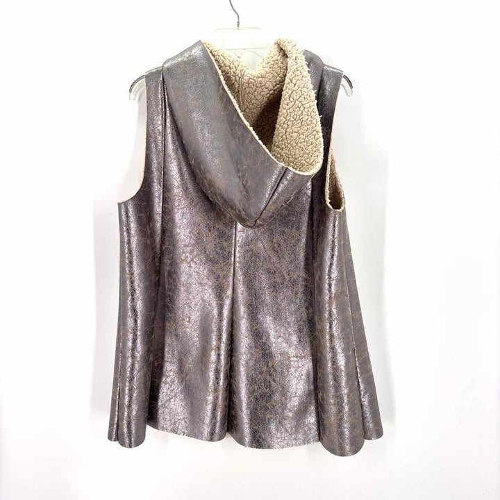 Size 1X Silver Faux Leather Fleece Vest