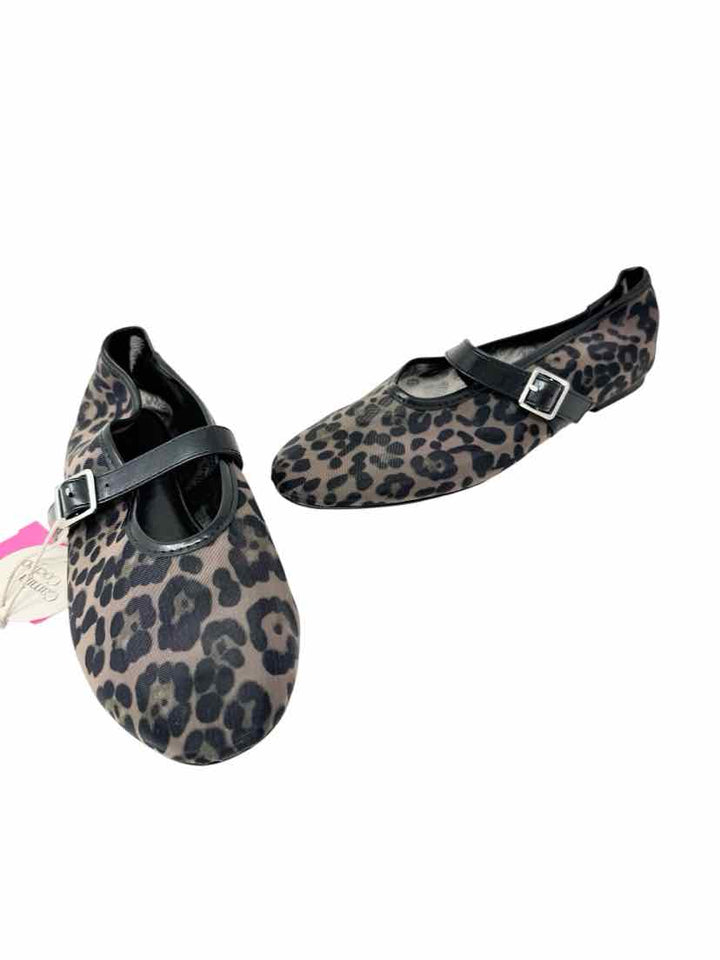 Shoe Size 8.5 Tan Flats