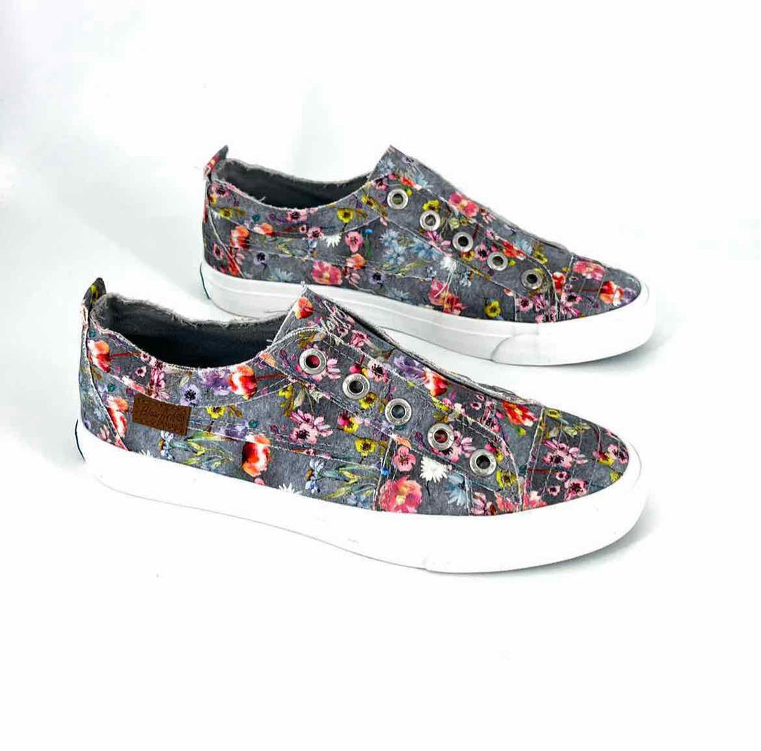 Shoe Size 8 BLOWFISH Multi-Color Canvas Sneakers