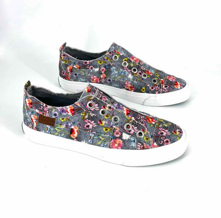 Shoe Size 8 BLOWFISH Multi-Color Canvas Sneakers