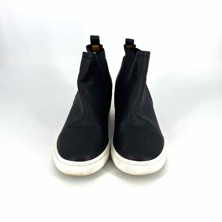 Shoe Size 8 Dolce Vita Black Faux Leather Boots