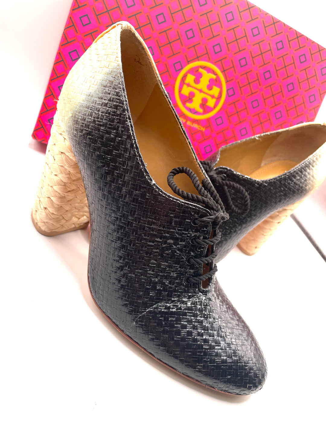 Shoe Size 8 Tory Burch Black Leather Pumps