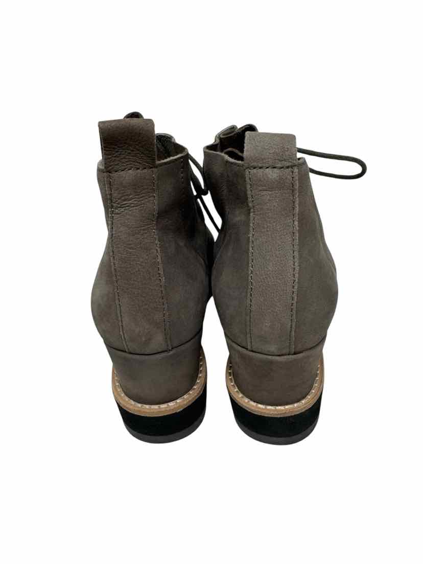 Shoe Size 7.5 Eileen Fisher Gray Suede Boots