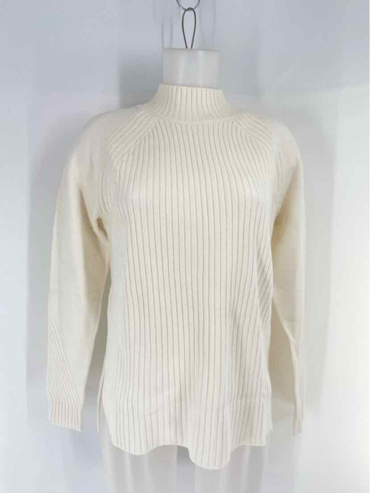 Size M Banana Republic Cream Sweater