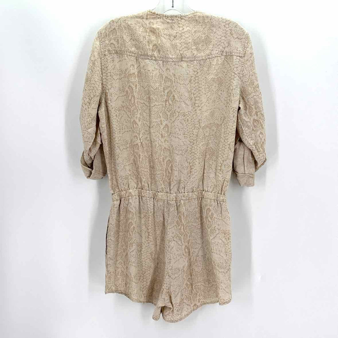 Size S CLOTH & STONE Tan Romper