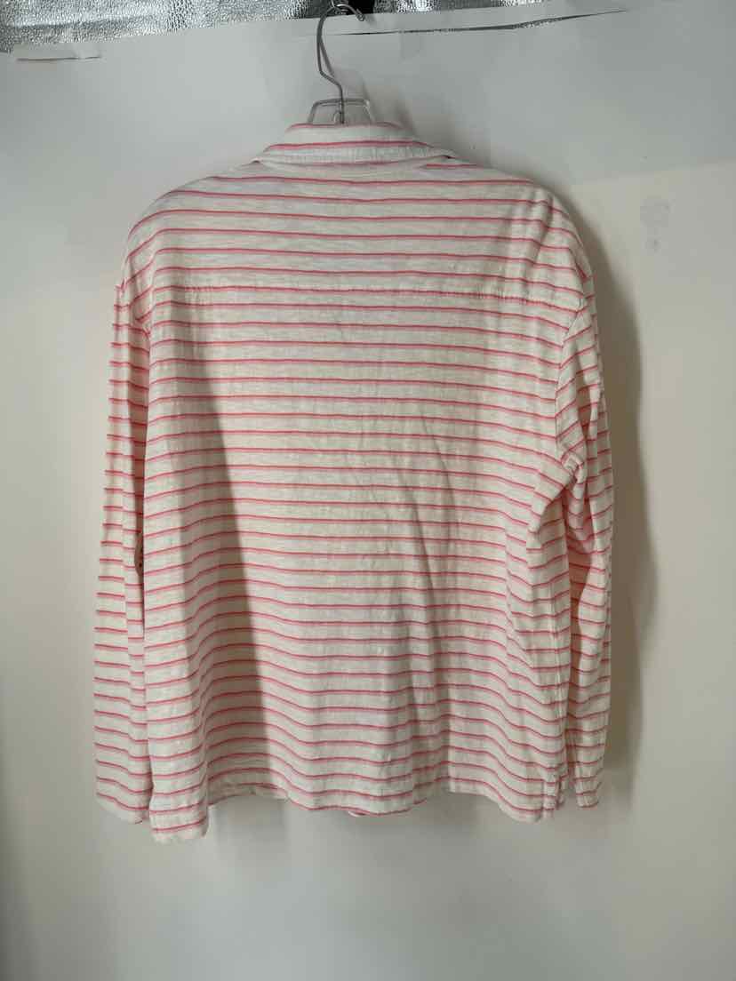 Size M Vineyard Vines White Shirt