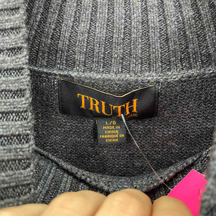 Size L Gray Sweater
