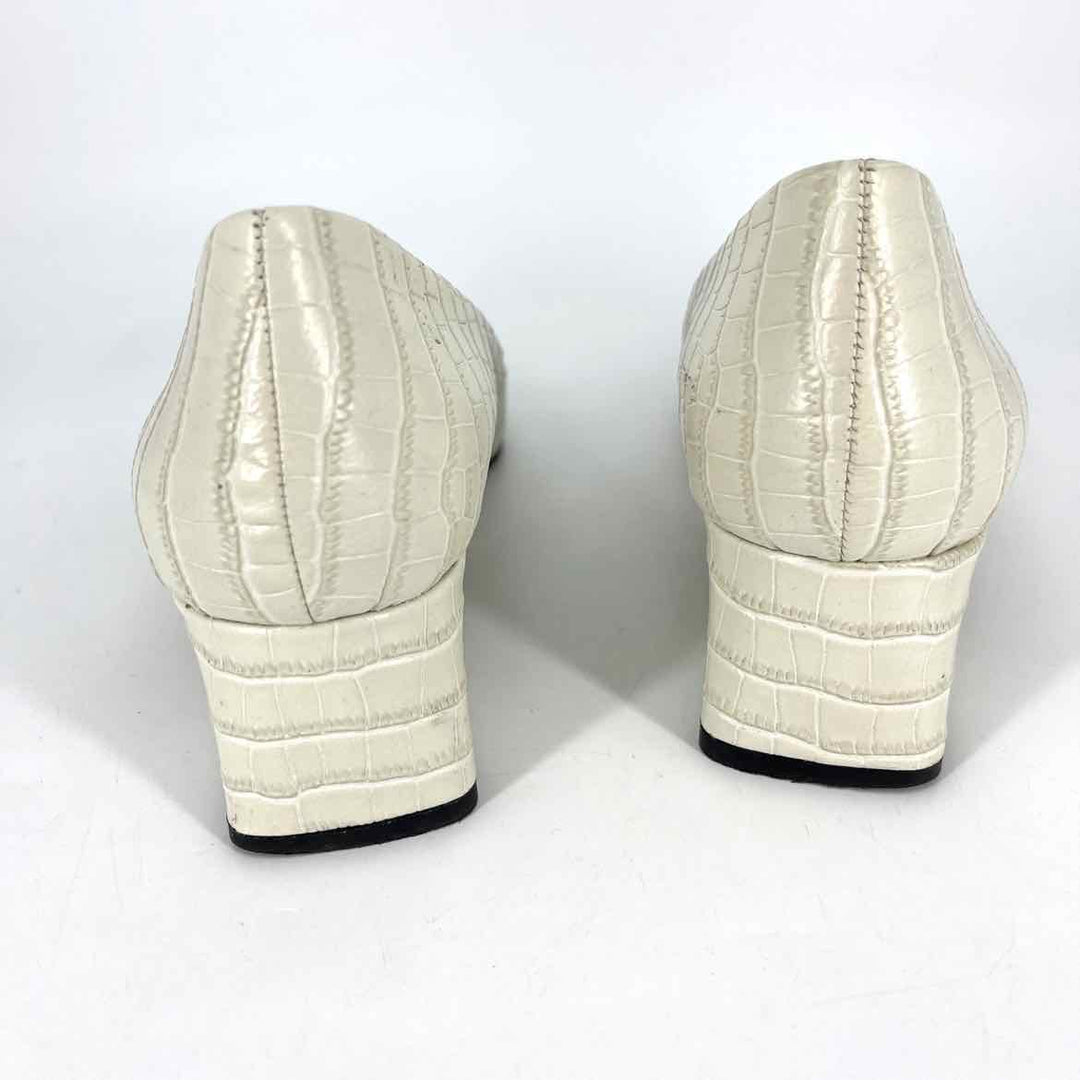Shoe Size 7 FRANCO SARTO Ivory Pumps