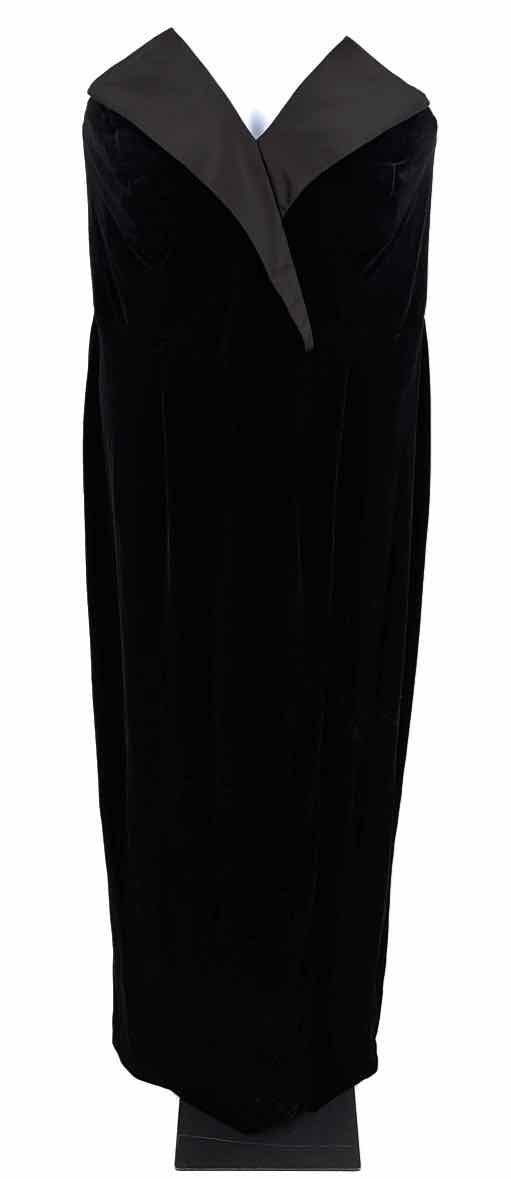 Size 14W Black Velvet PROM