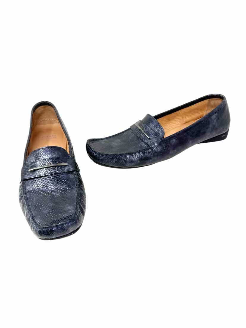 Shoe Size 11 Stuart Weitzman Navy Flats