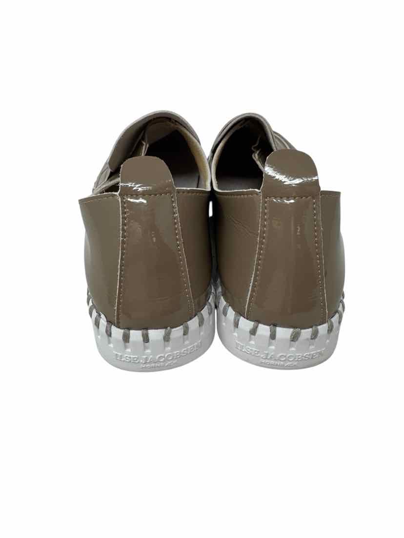 Shoe Size 38 ILSE JACOBSEN Brown PATENT Loafers