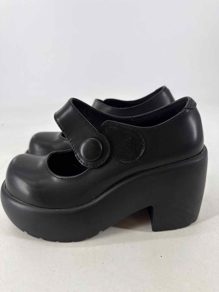 Shoe Size 6 Black Pumps