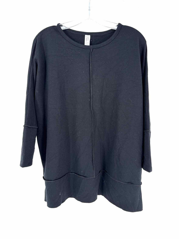 Size M SPANX Black Shirt