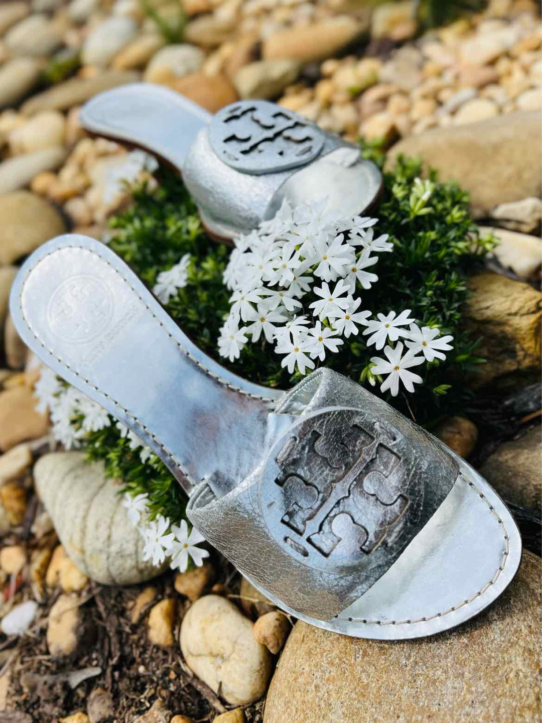 Shoe Size 6 Tory Burch Silver Leather Sandals