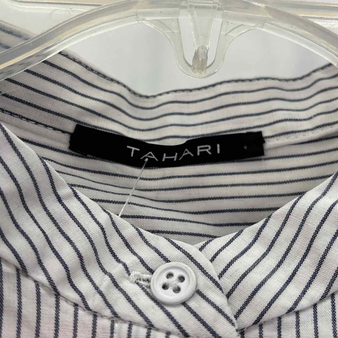 Size S TAHARI White Knit Shirt