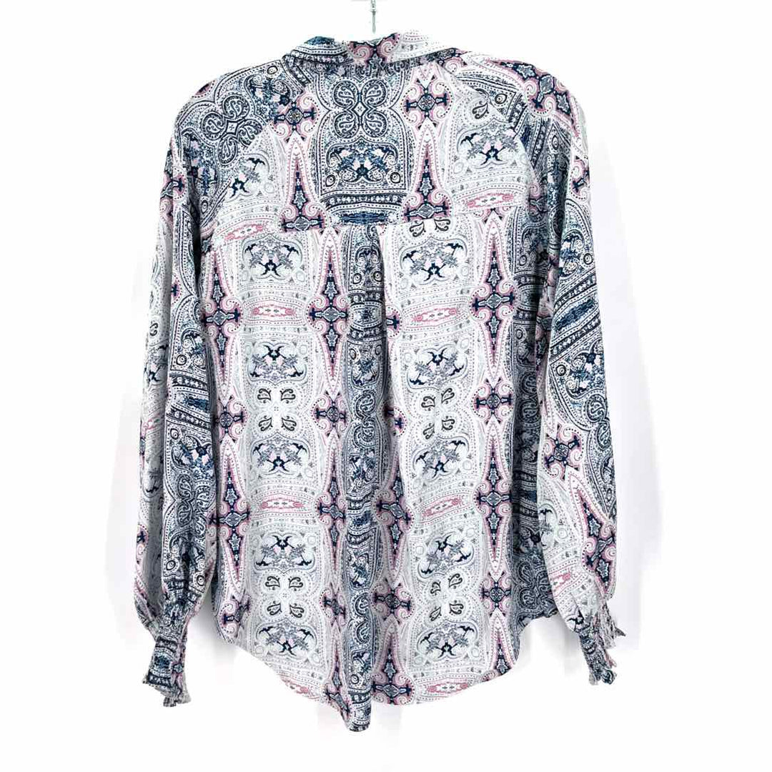 Size M FATE Multi-Color Shirt