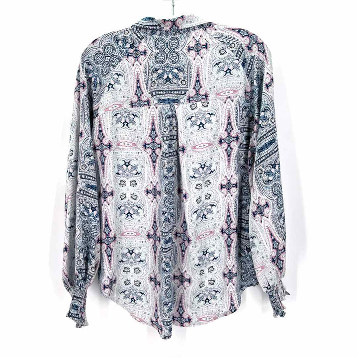 Size M FATE Multi-Color Shirt
