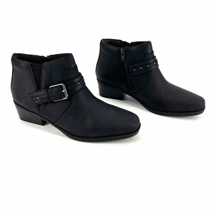 Shoe Size 7.5 CLARKS Black Leather Boots