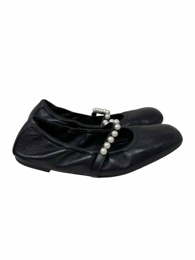 Shoe Size 8.5 Stuart Weitzman Black Flats