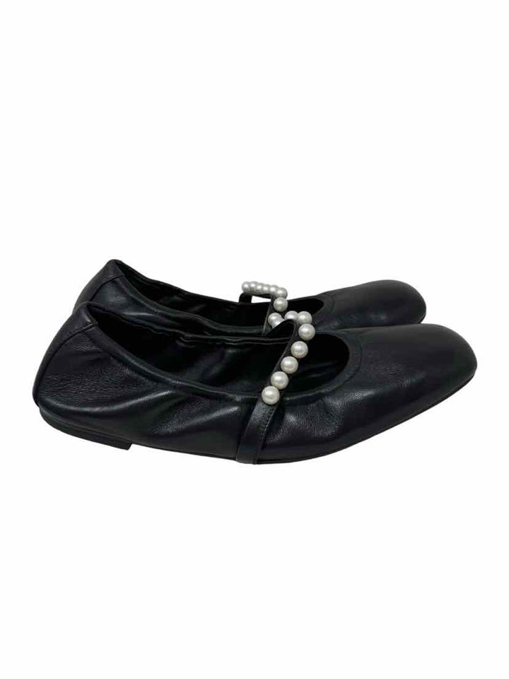 Shoe Size 8.5 Stuart Weitzman Black Flats