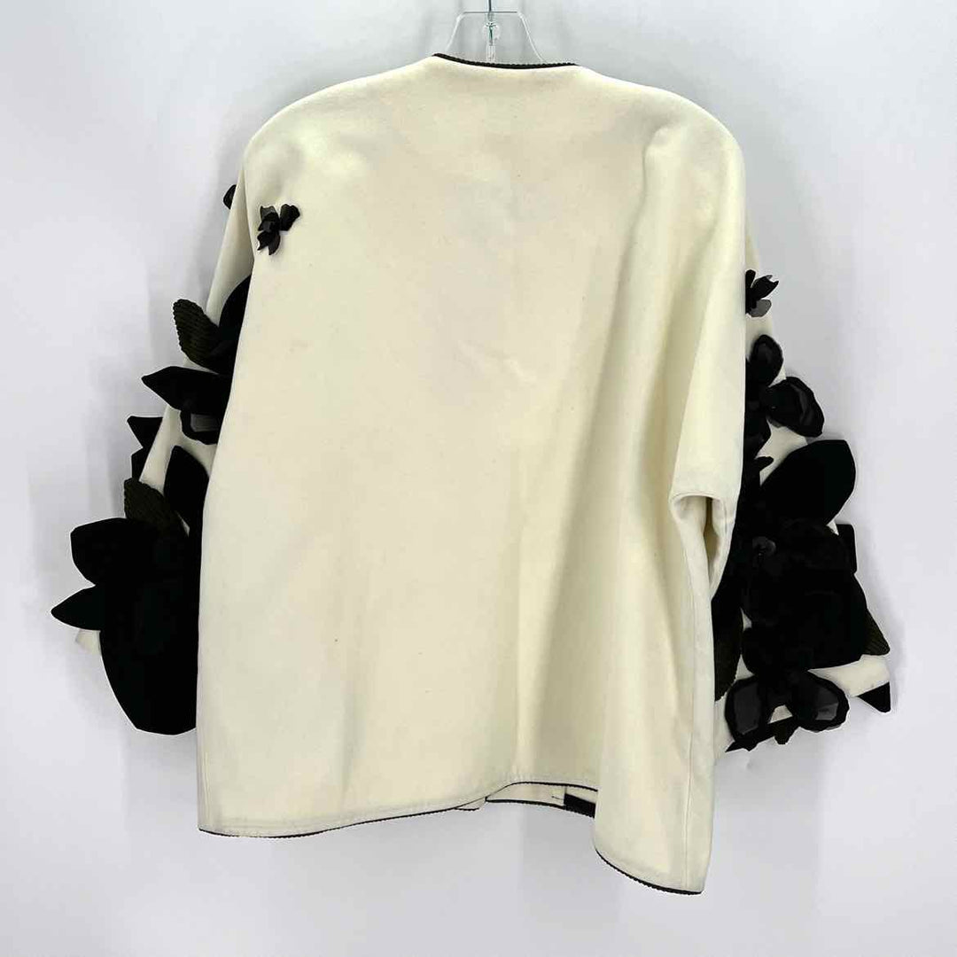 Size M Multi-Color Coat