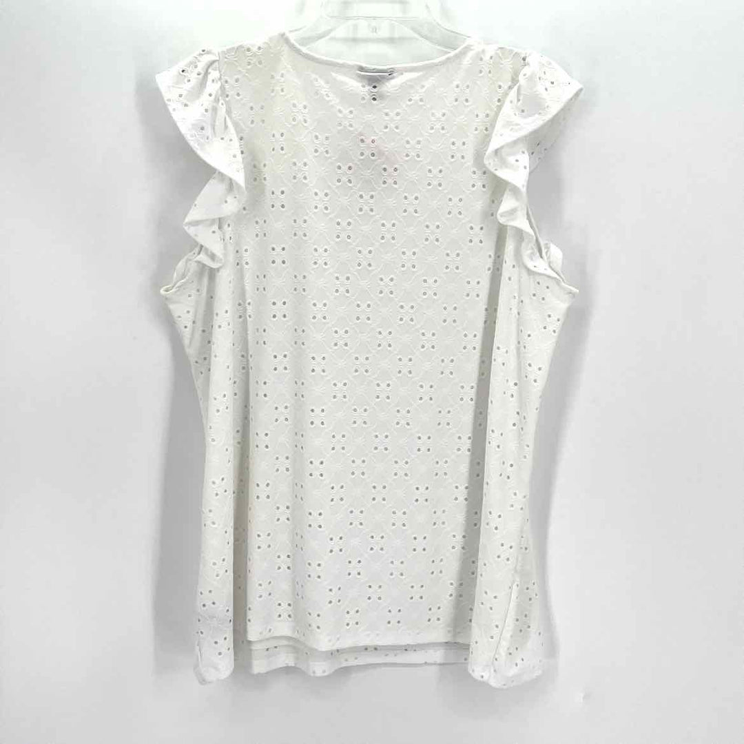 Size 1 Torrid White Shirt