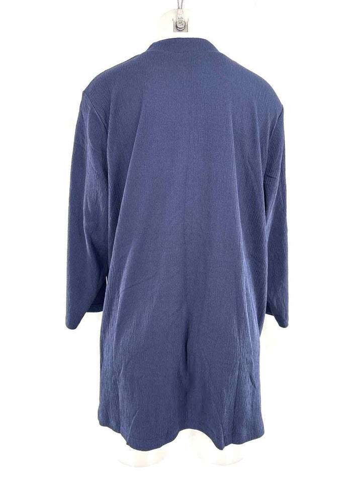 Size XL Navy Shirt