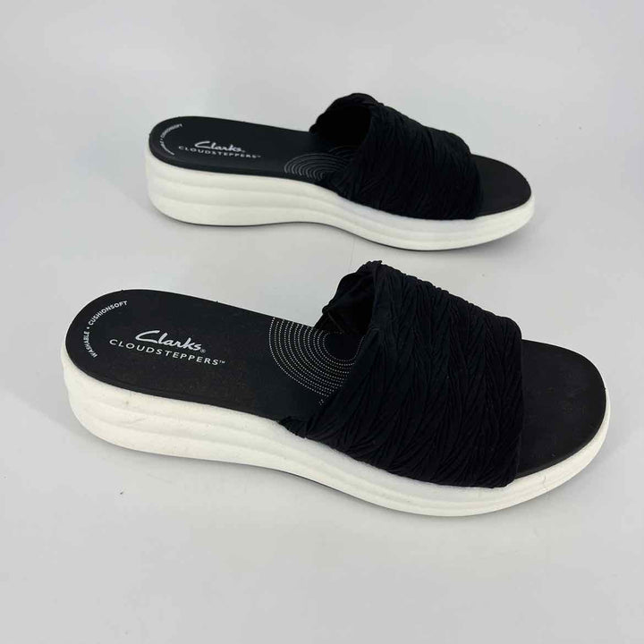 Shoe Size 7.5 CLARKS Black Sandals