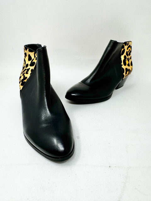 Shoe Size 8 FRANCO SARTO Black Print Boots