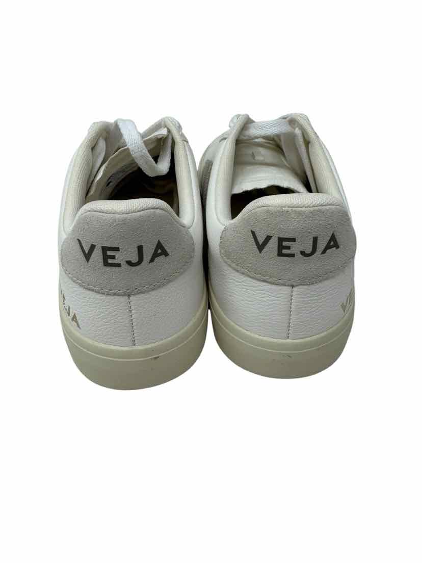 Shoe Size 8 VEJA White Leather Sneakers