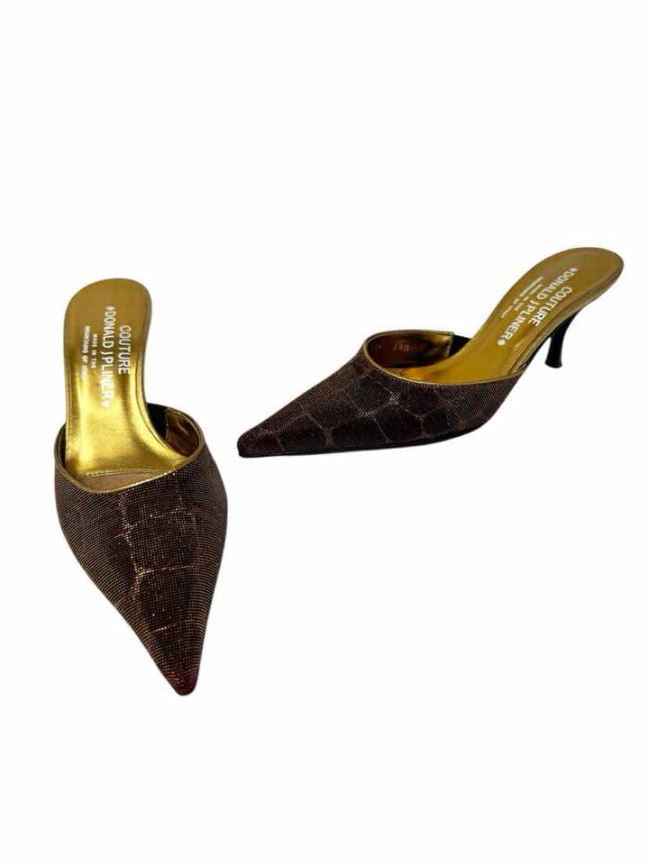 Shoe Size 6.5 DONALD PLINER Red Sateen Pumps