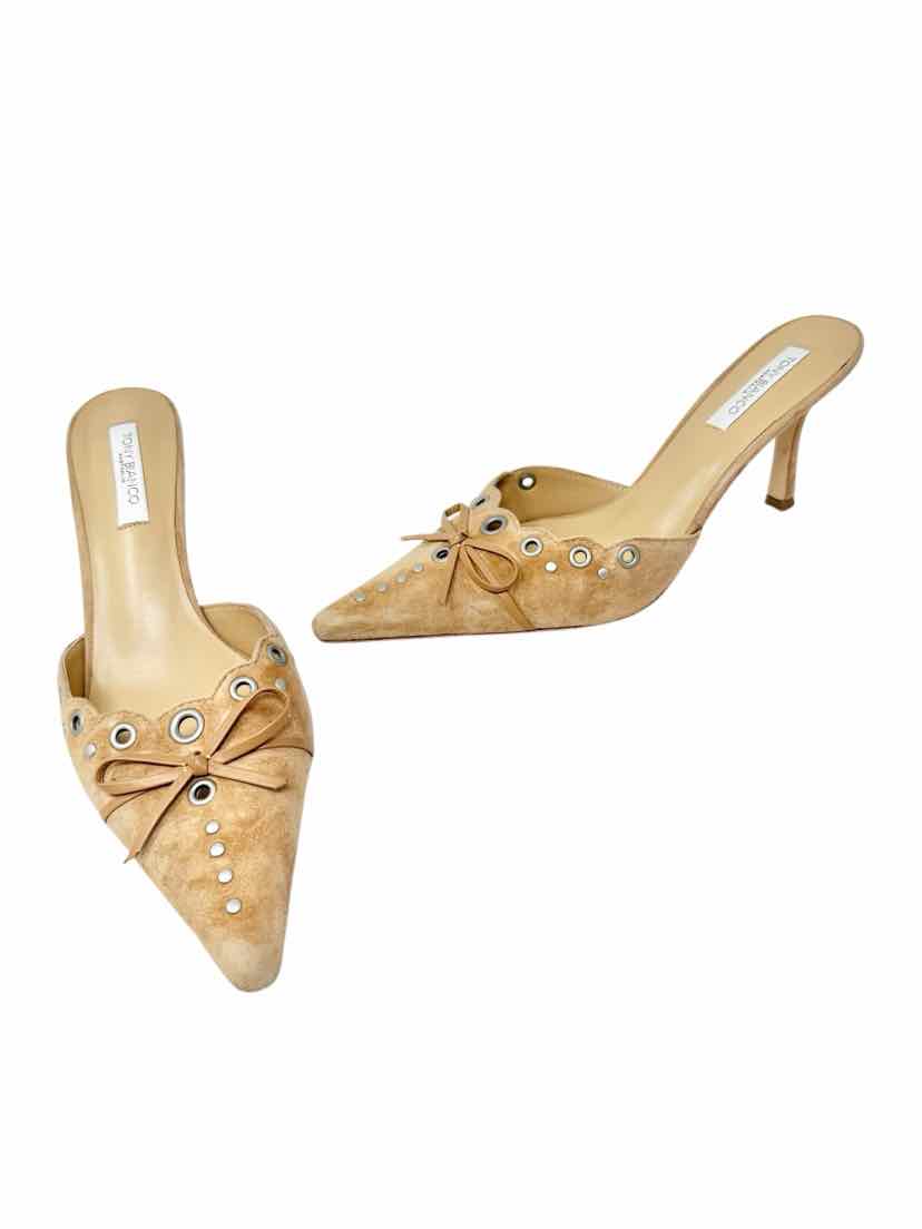 Shoe Size 9 Tan Suede Pumps