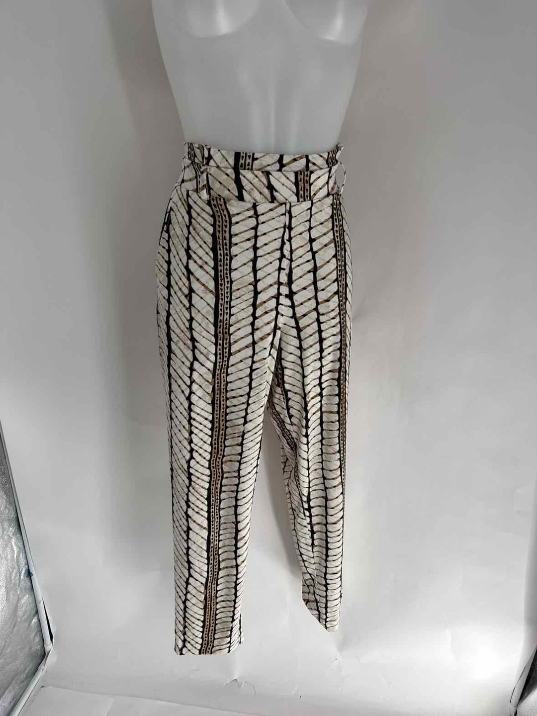 Size M White House Black Market Tan Pants