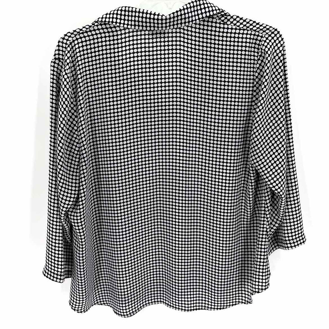 Size XL VAN HEUSEN Black/White Shirt