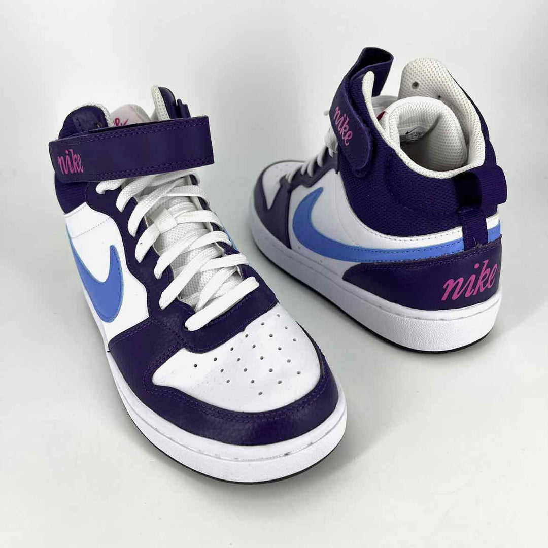 Shoe Size 7.5 Nike Multi-Color Leather Sneakers