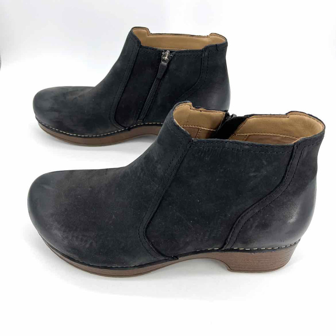 Shoe Size 39 DANSKO Black Leather Boots
