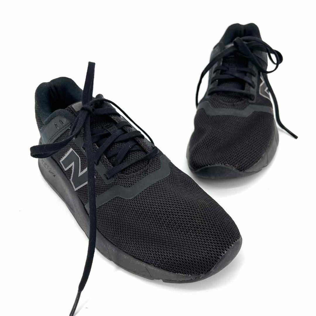 Shoe Size 6 New Balance Black Sneakers